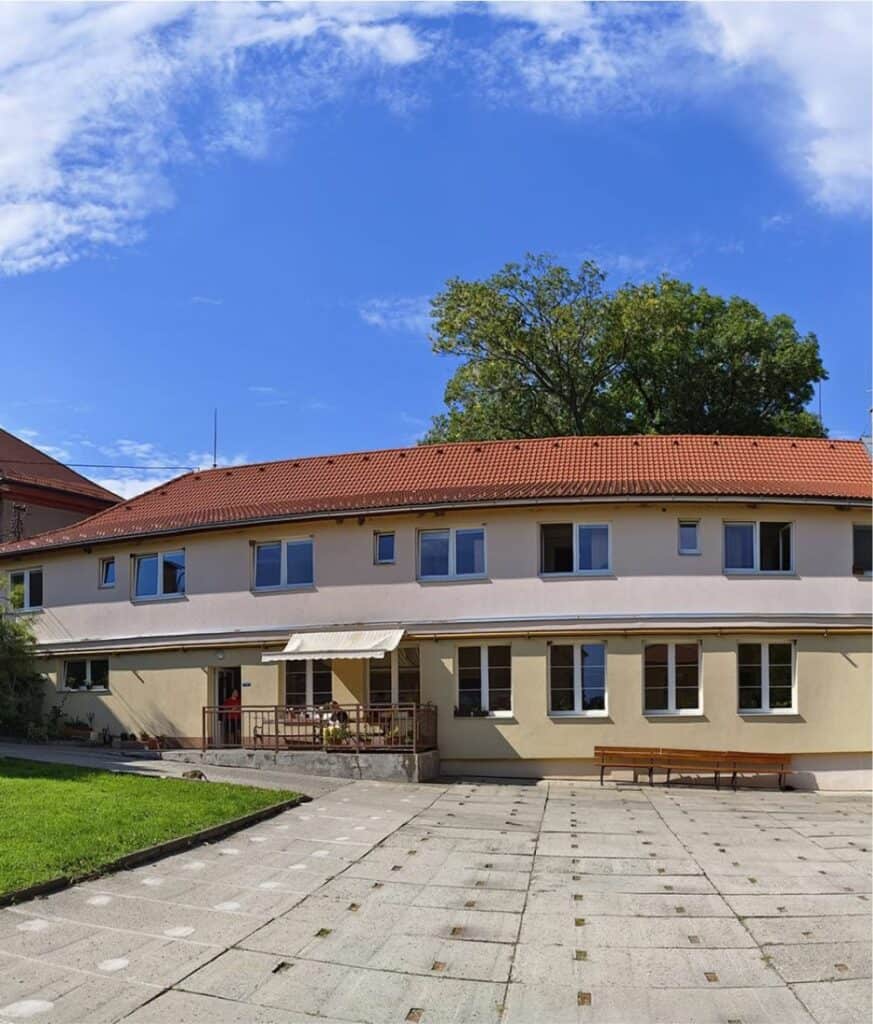 Domov u rybníka na výšku